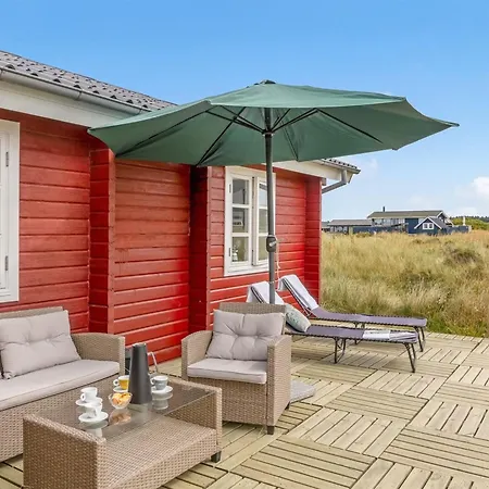Patti - 280m From The Sea By Interhome